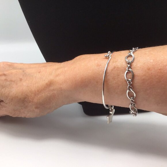 James Avery Sterling Silver Bangle Bracelet And Basketball Charm - Picture 11 of 11